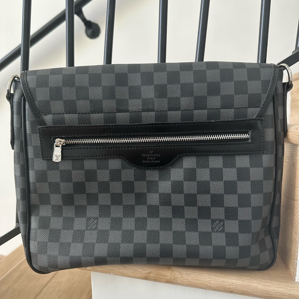 Authentic Louis Vuitton Graphite Daniel Crossbody… - image 3